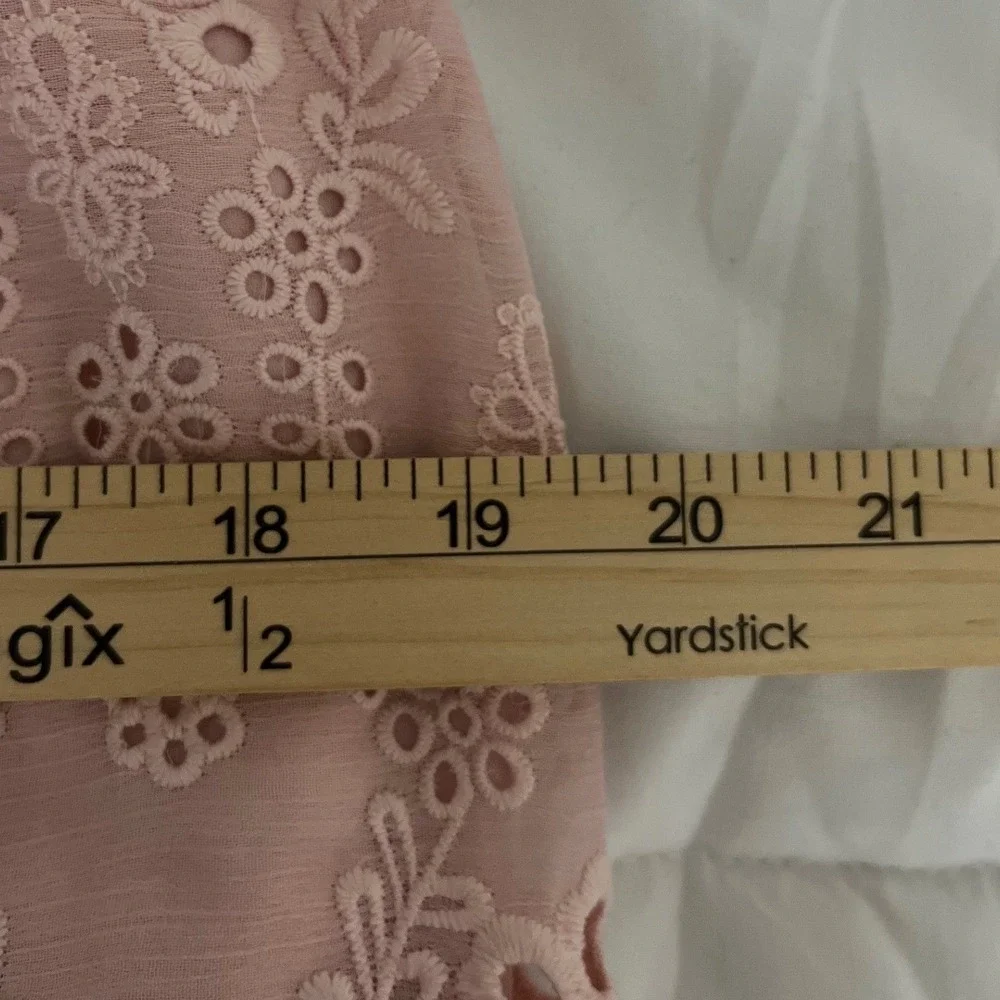 White House Black Market  Pink Eyelet Lace Dress V Neck Smocked Waist Mini Small - Picture 9 of 12